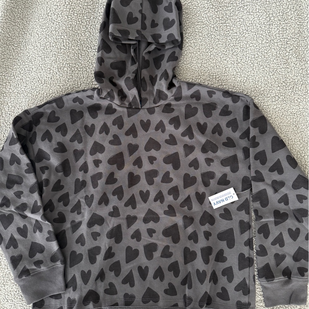 Old Navy Girls Hoodie, NWT
Cotton/Poly Blend
Hearts
Open hem